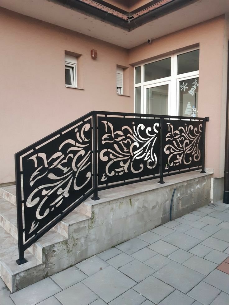 Balustrada tabla decupata model M26
