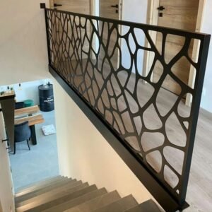 Balustrada tabla decupata model M28